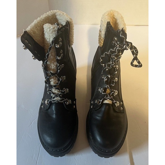 Women’s GBG size‎ 8.5 fleece lined boots zipper and ties - Picture 1 of 5